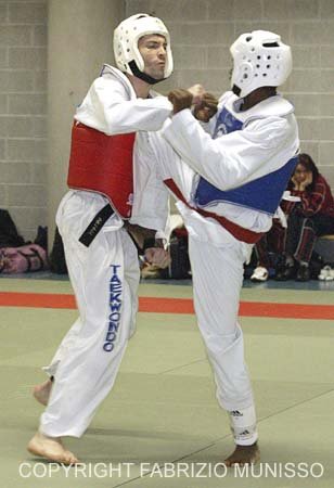 DI IULIO - SAMBIN TAEKWONDO [1].5.12.2004 8534